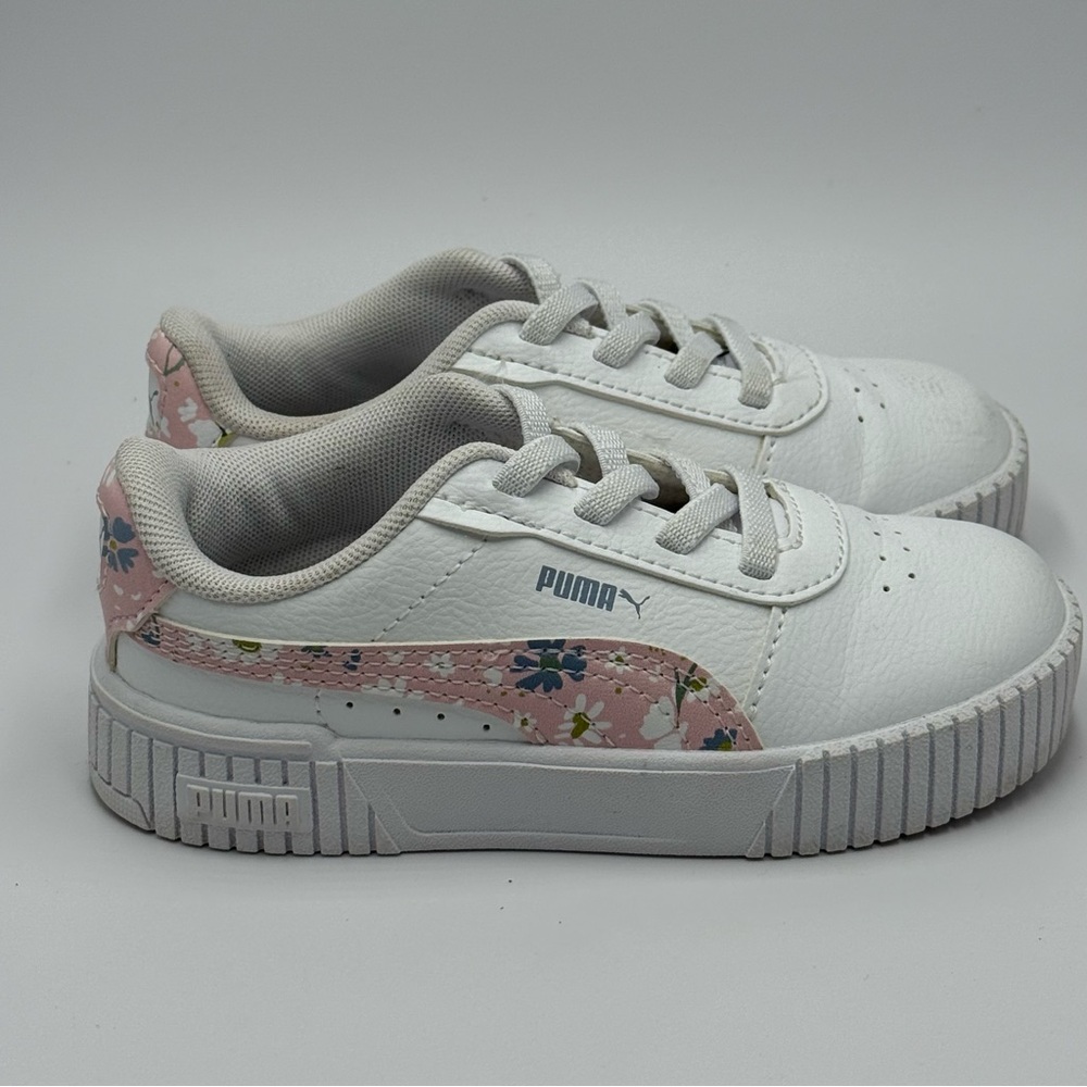Puma White and Pink Sneakers with Floral Accents size 9C